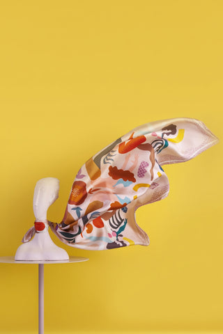 DORA NOLA Foulard en Soie 90 - She/Her
