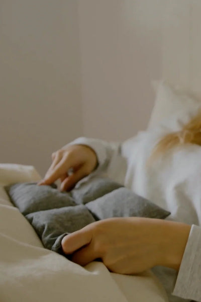 AMMA THERAPY Square Therapeutic Compress - Grey