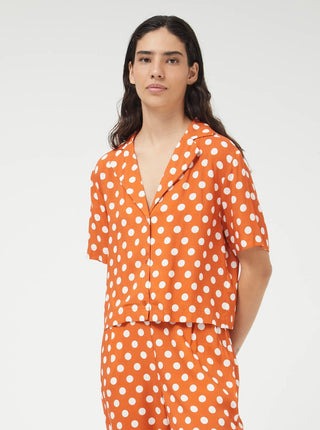 Chemise à pois orange Compania Fantastica vendu à Montréal.