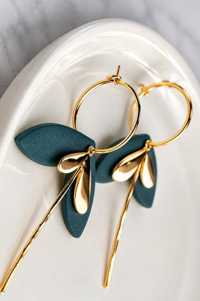 BOUCLE D'OR Boucles d'Oreilles Pétale et Breloque