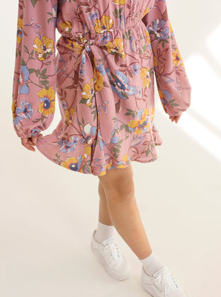 Robe Alessia - Imprimé Fleur Dailystory, robe rose fleurie. Fabriquée à Montréal, Québec.