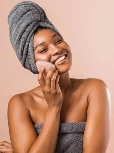 BKIND Éponge Konjac Nettoyante - Rose apaisante