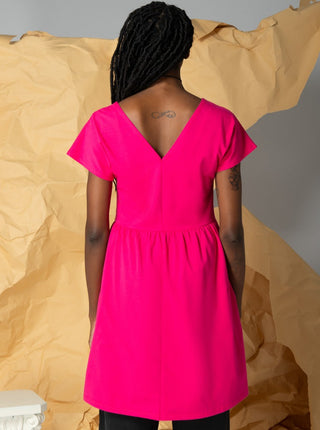 Robe ample rose Eve Lavoie. Montreal designer boutique.