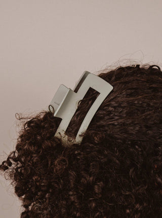 Pince à cheveux Iris Mimi & August, pince à cheveux carrée. Fabriquée au Canada, parfaite idée de cadeau pour femme.