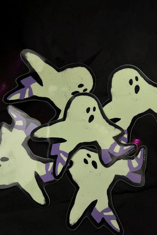 JULIA GR Sticker - Little Ghost Glows In The Dark