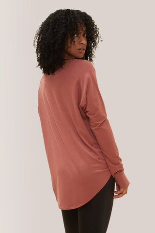 ROSE BOREAL Cozy Sweater - Dahlia