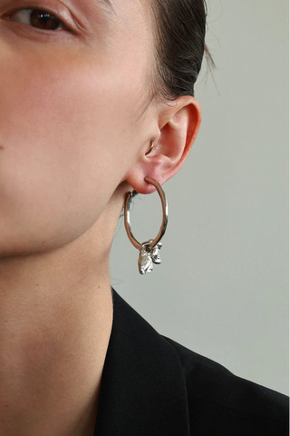 ANNE-MARIE CHAGNON Boucles d'Oreilles Wasp