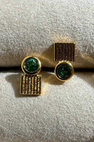 NAMASTE JEWELRY Clous Cotelés Géométrique