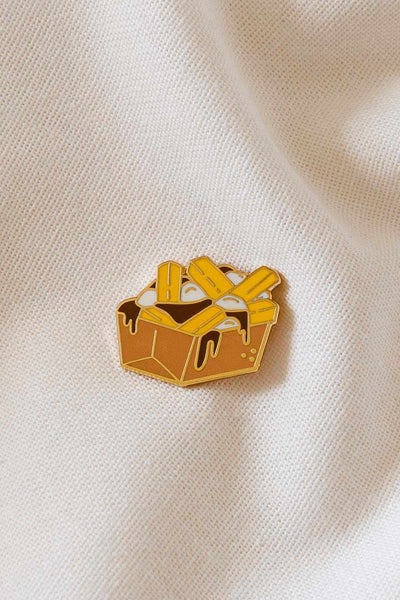 MIMI & AUGUST Pin - Poutine
