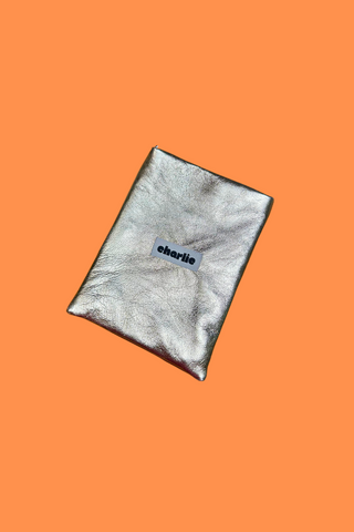CHARLIE Pochette à Livre Petit Format - Cuir Doré