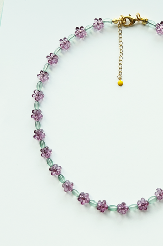 YELLOW DOTS The Purple Flower Necklace