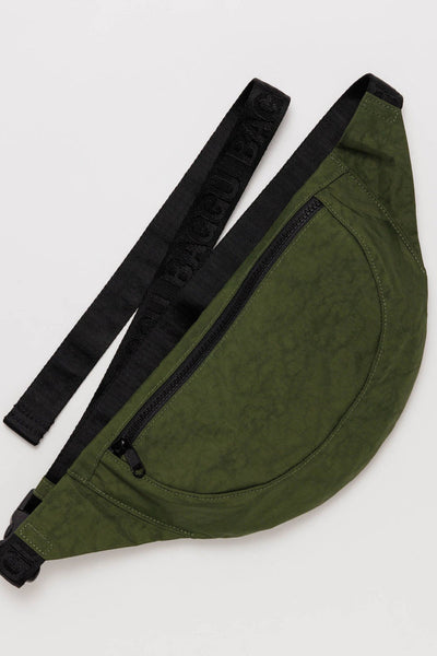 BAGGU Crescent Fanny Pack