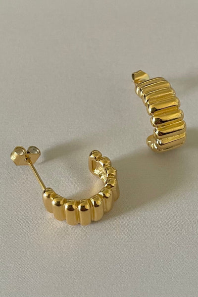 NAMASTE JEWELRY Emma Mini Ribbed Earrings