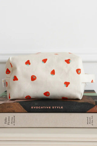 FREON COLLECTIVE Trousse de Toilette - Fraise