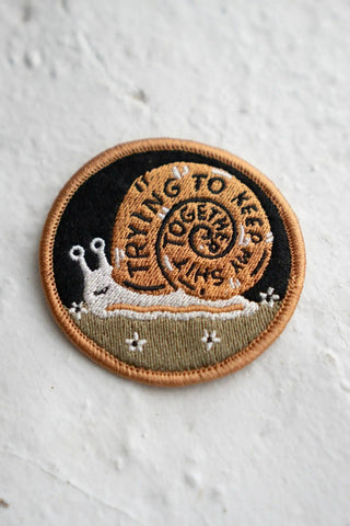 STAY HOME CLUB Patch Autocollant Trying