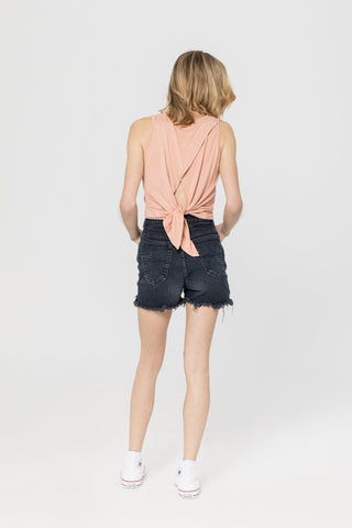 Camisole longue, ample et confortable rose avec fente dans le dos. Designer québécois.