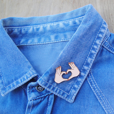 COUCOU SUZETTE Pin's Amour